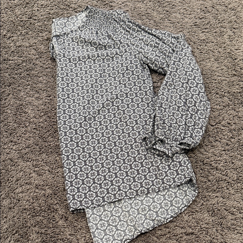 Dalia Collection Black and White Floral Blouse